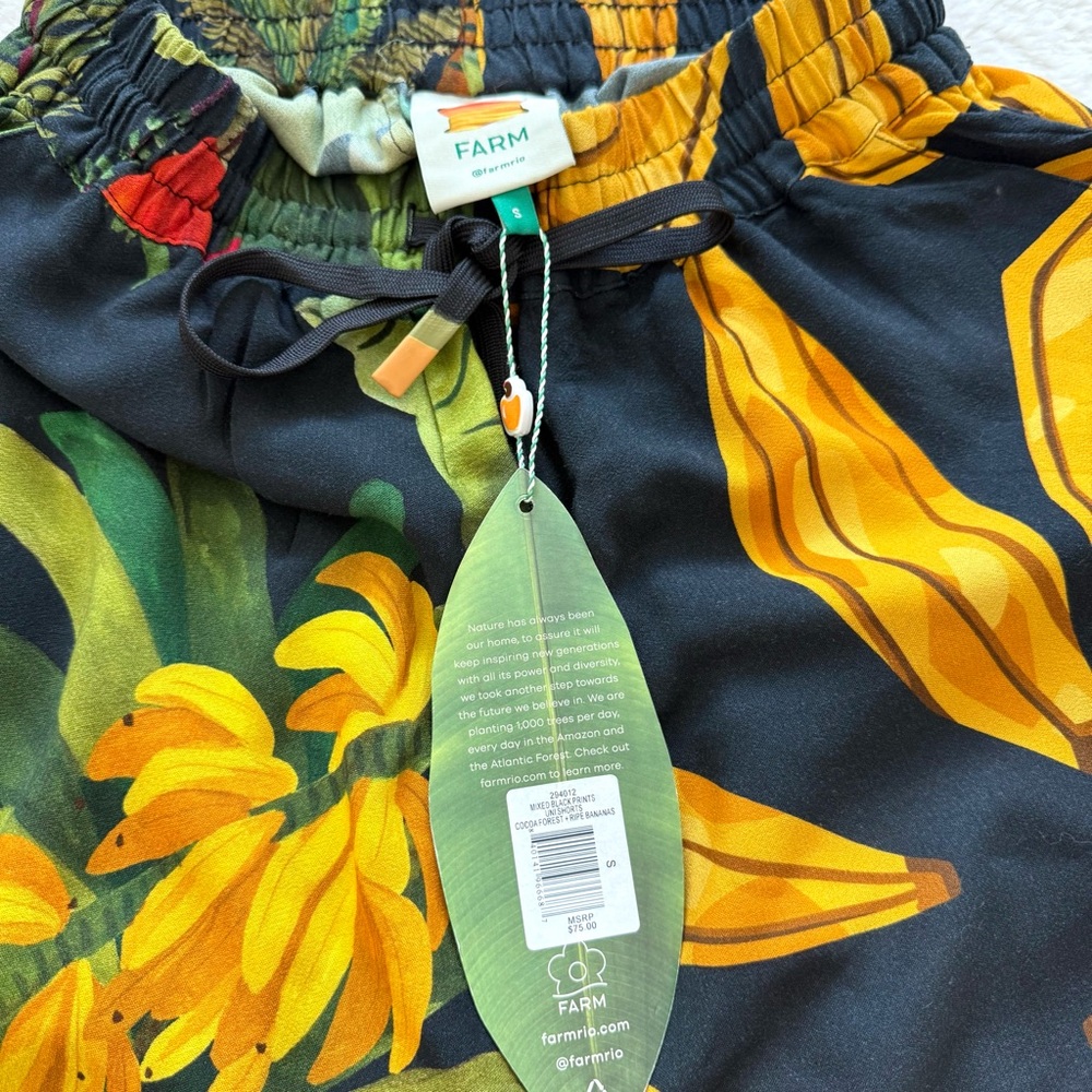 NWT!!! FARM 2 pieces women set blouse/ shorts size S Retail 195$ - Picture 14 of 15